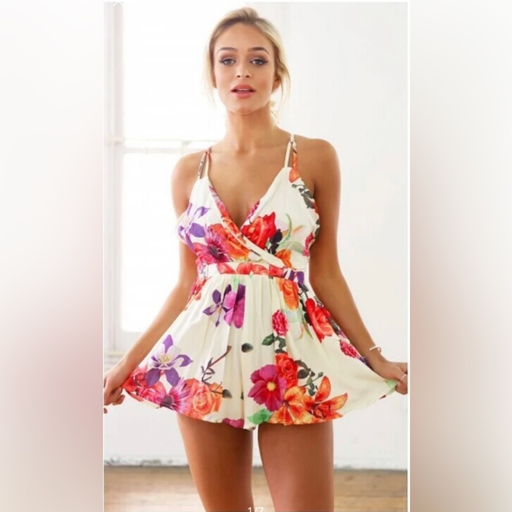 Floral backless romper